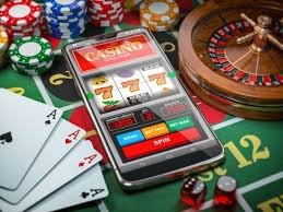 Filipino player navigating the sportsbook bet section on mobile phone